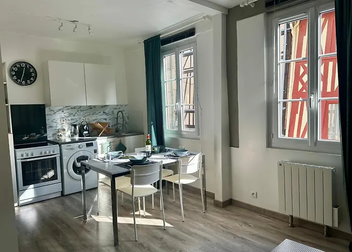 Le Coignebert Apartment